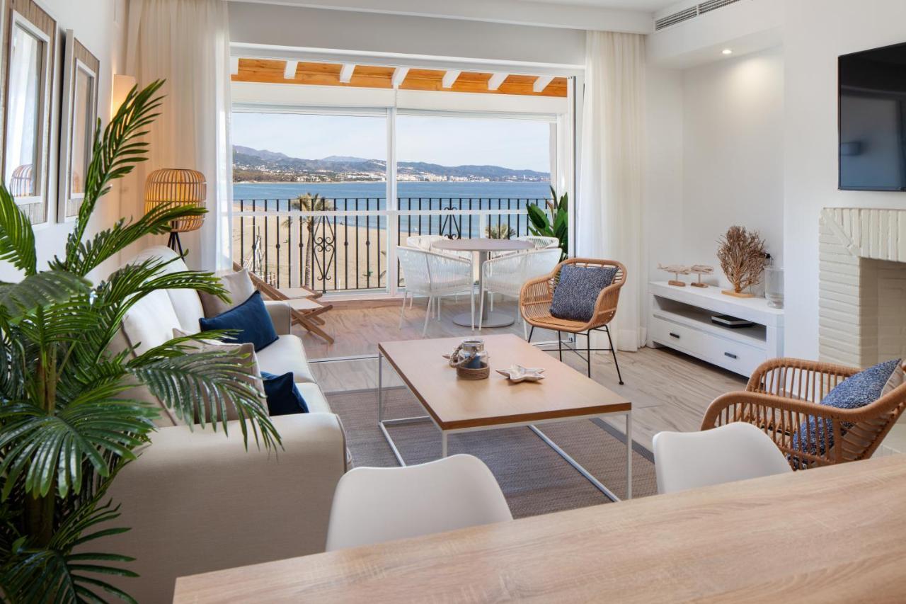 Frontline & Sea Views - 2 Bedrooms - 2 Bathrooms - Puerto Banus Apartment Marbella